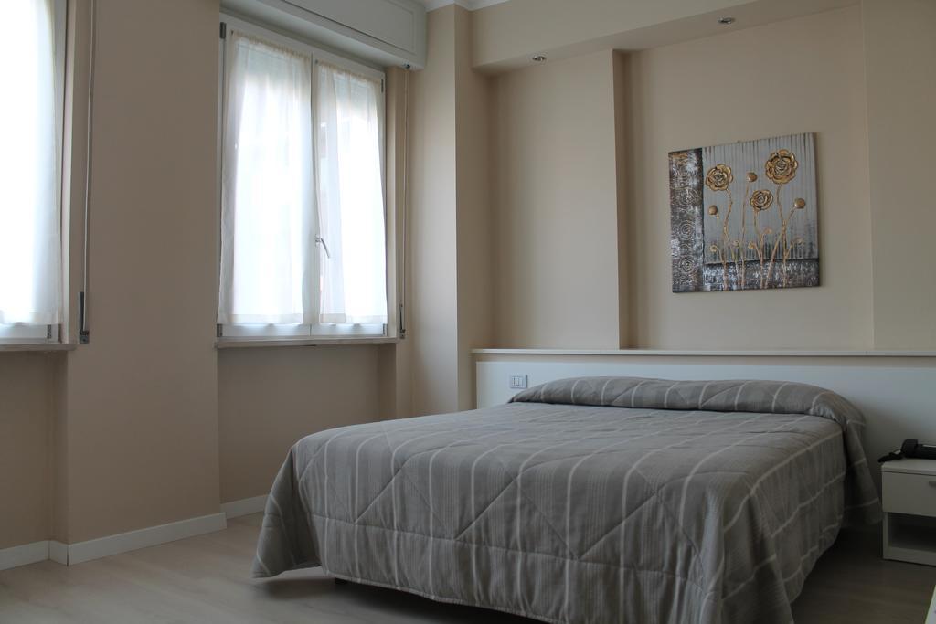 Hotel Cremona Viale Camera foto