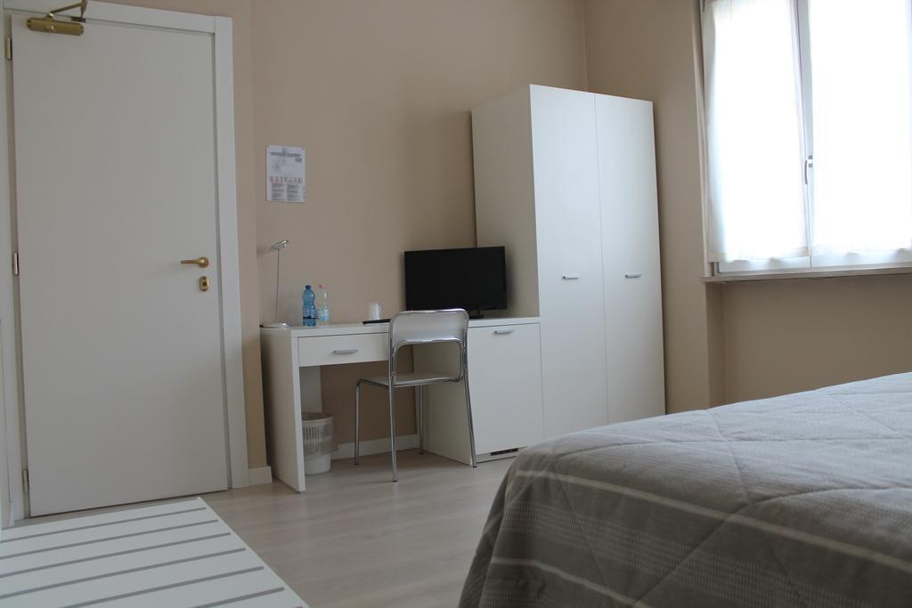 Hotel Cremona Viale Esterno foto
