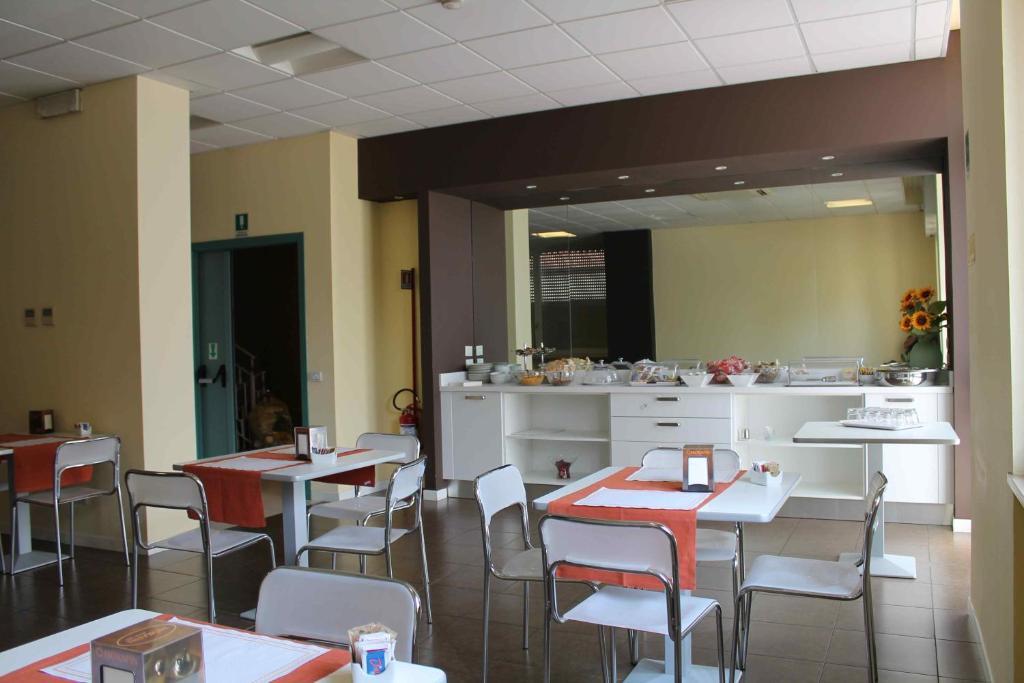 Hotel Cremona Viale Esterno foto